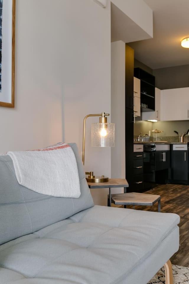 Abode Angeles - Marina Del Rey Venice Apartahotel